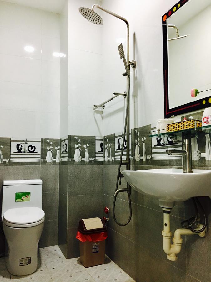 Phu Thanh Hotel ホーチミン エクステリア 写真
